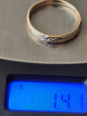 14k ring w 2 diamonds 030422.jpg