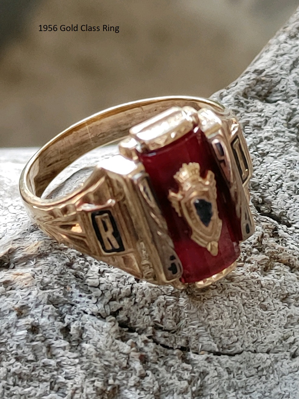 1956GoldClassRing.jpg