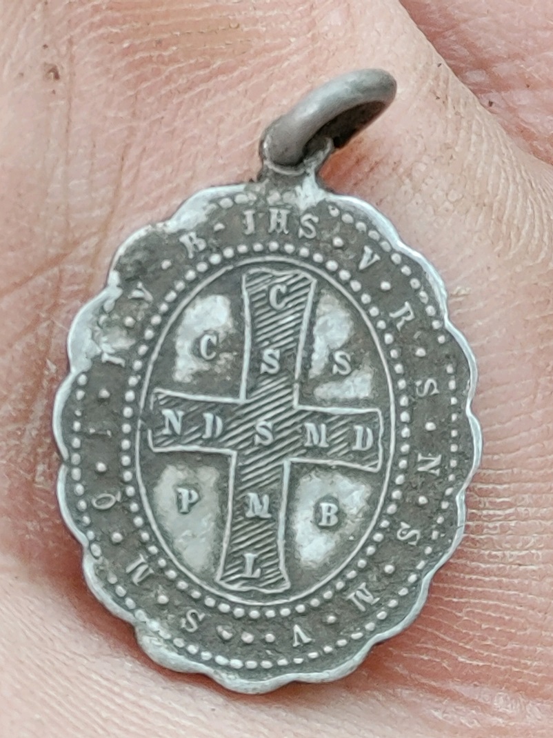 BenedictMedalReverse.jpg