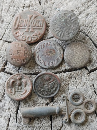 ButtonsAndSkeletonKey.jpg