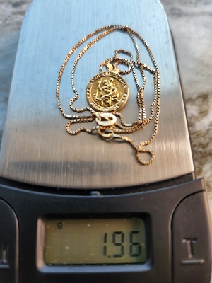 Gold Chain and pendant.jpg