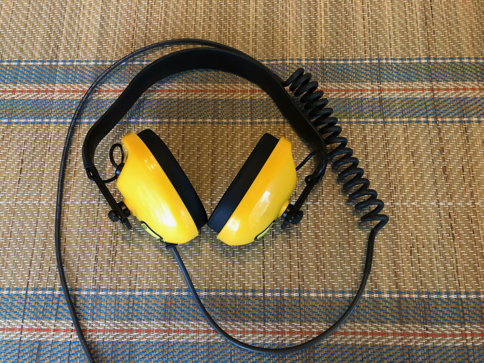 ls yellow.jpg