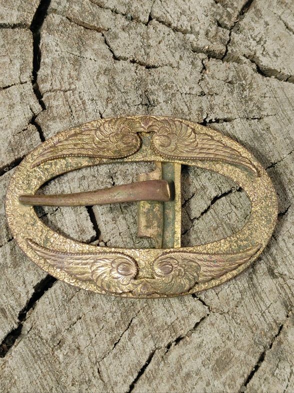 OldBuckle.jpg