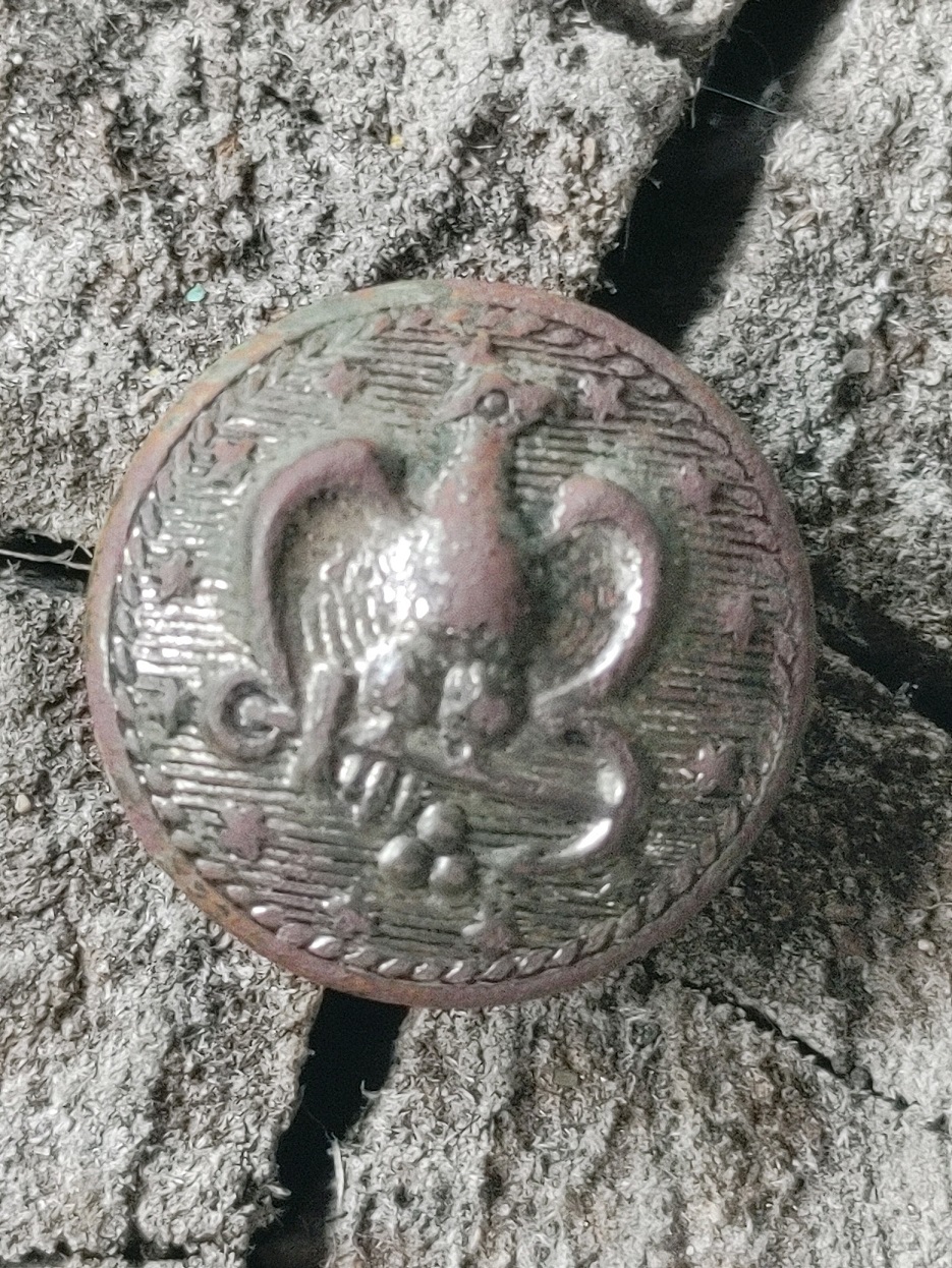 OldNavalButton.jpg