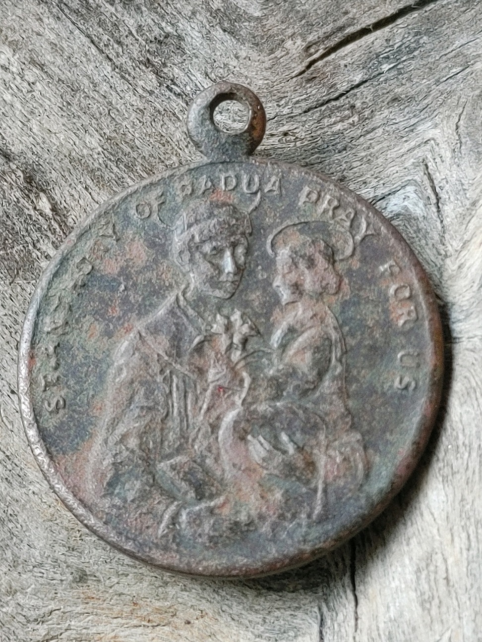 OldReligiousMedal.jpg