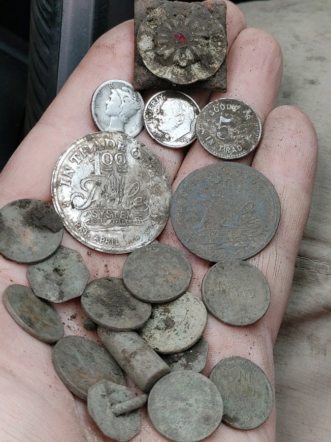 SaturdayFinds.jpg