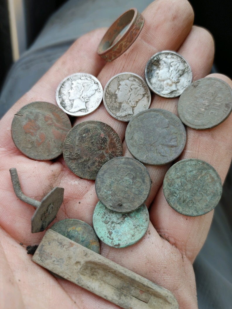 SaturdayHuntFinds.jpg