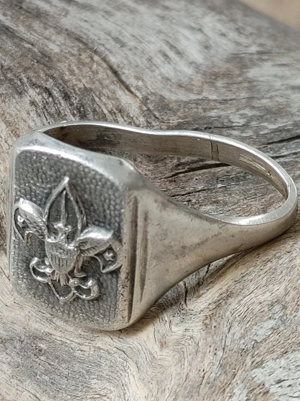 SilverBoyScoutsRing.jpg