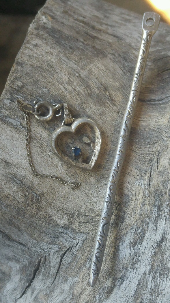 SterlingPendantAndSilverHairPin.jpg