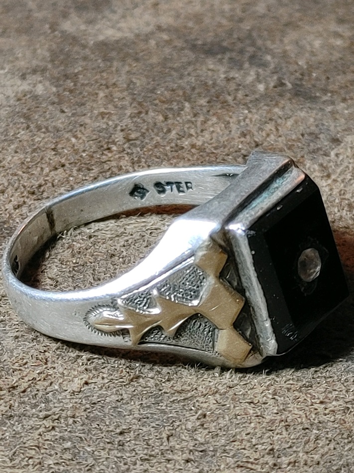 SterlingSideRing.jpg