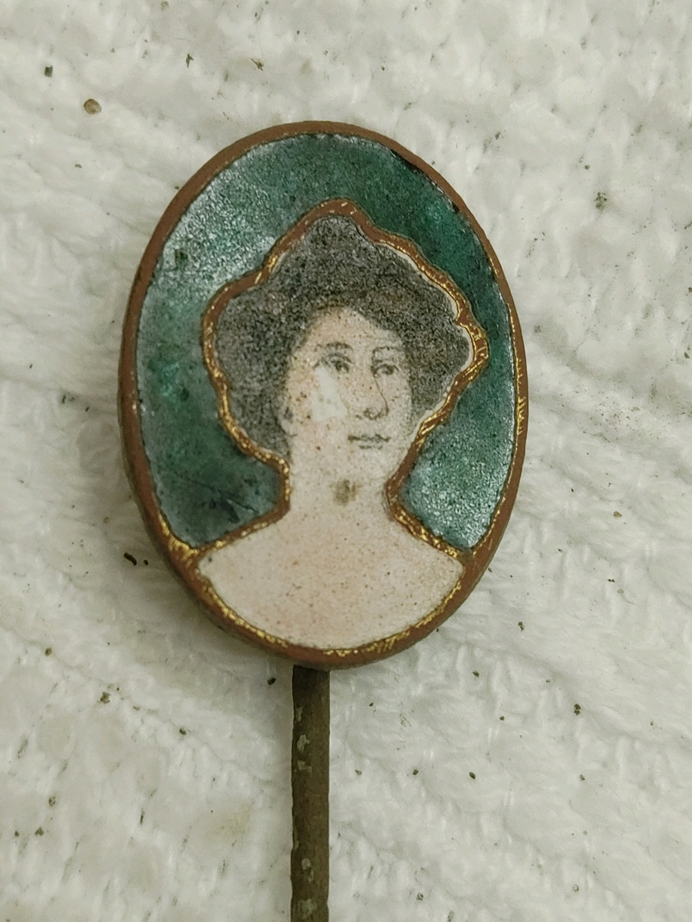 Womens Hat Pin Closeup.jpg