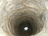 Hand dug well tennessee.JPG